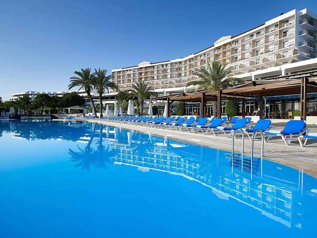 Helea Lifestyle Beach Resort Kallithéa المظهر الخارجي الصورة The hotel's main pool
