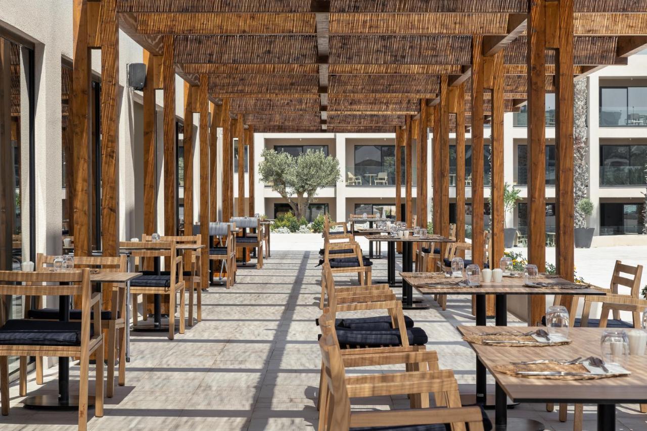 Helea Lifestyle Beach Resort Kallithéa المظهر الخارجي الصورة The restaurant at the hotel