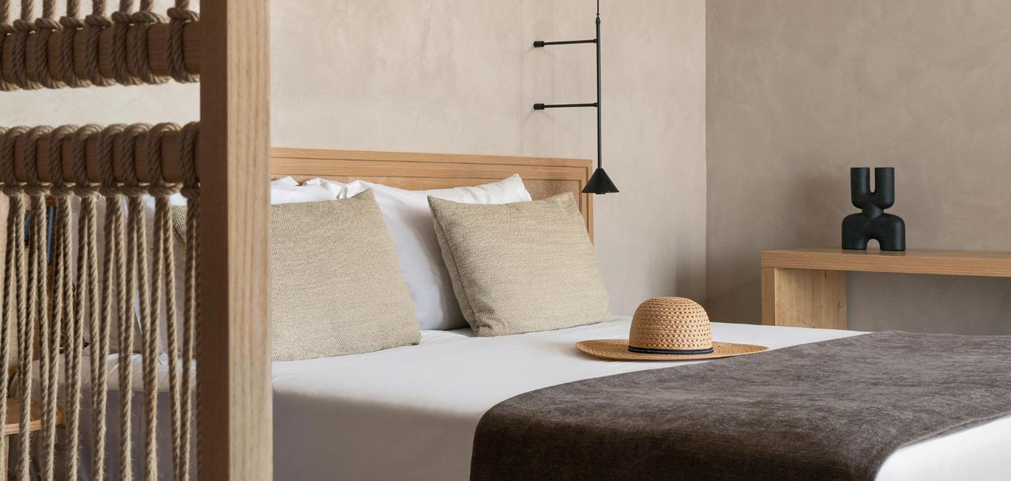 Helea Lifestyle Beach Resort Kallithéa المظهر الخارجي الصورة A bed with a straw hat